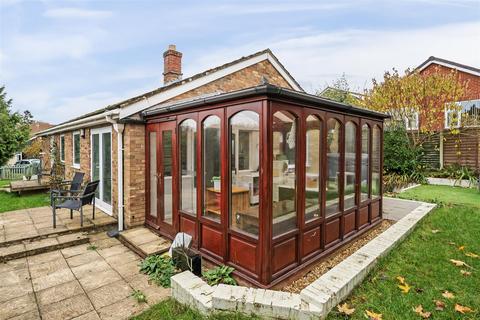 4 bedroom detached bungalow for sale, Highlands, Potterne