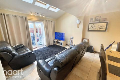 3 bedroom semi-detached house for sale, Gratian Close, Colchester