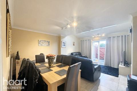 3 bedroom semi-detached house for sale, Gratian Close, Colchester