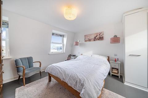3 Tennyson Road, London, SW19 8SH