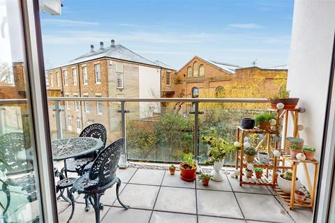 2 bedroom apartment for sale, Lonsdale, Wolverton, Milton Keynes