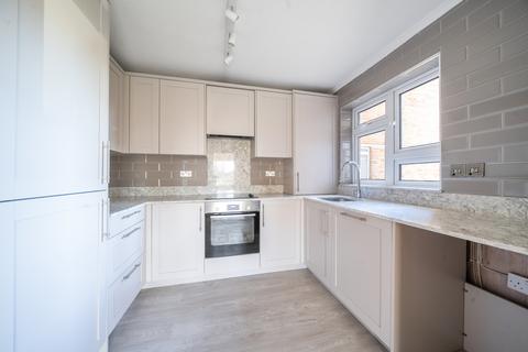 2 bedroom apartment for sale, Dove Park, Pinner, HA5