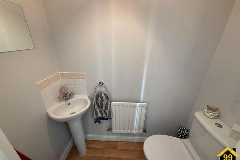 2 bedroom semi-detached house to rent, Draper Way, Leighton Buzzard, Bedfordshire, LU7