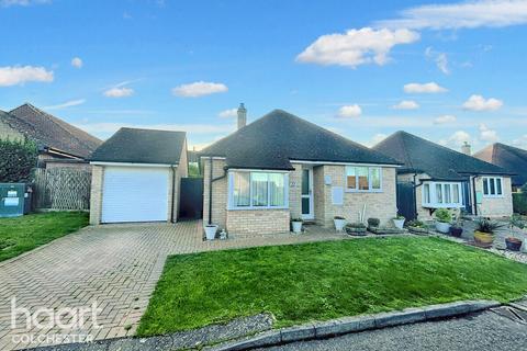 2 bedroom detached bungalow for sale, Homefield Way, Colchester