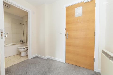 Studio to rent, Palace View Terrace, Douglas, Isle Of Man