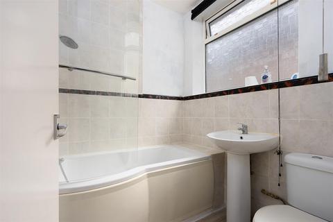 Langdales Northside Road, Hollym, Withernsea, HU19 2RS