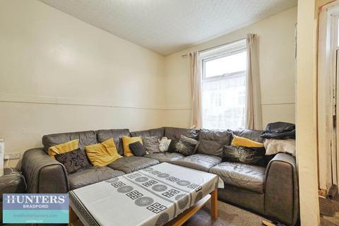 2 bedroom terraced house for sale, REF SR - Turner Place Bradford, West Yorkshire, BD7 3BE