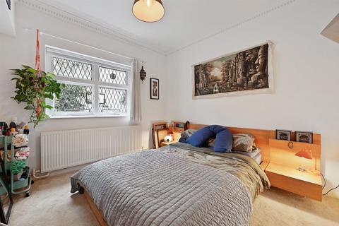 2 bedroom flat to rent, Milson Road, London, W14