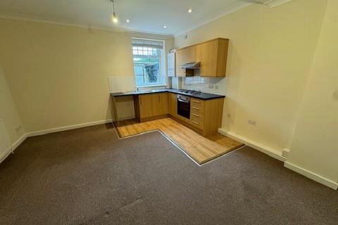 1 bedroom flat to rent, Bargates, Christchurch