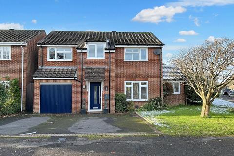 4 bedroom detached house for sale, Merley