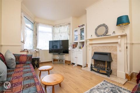 3 bedroom semi-detached house for sale, Fallowfield Avenue, Birmingham B28