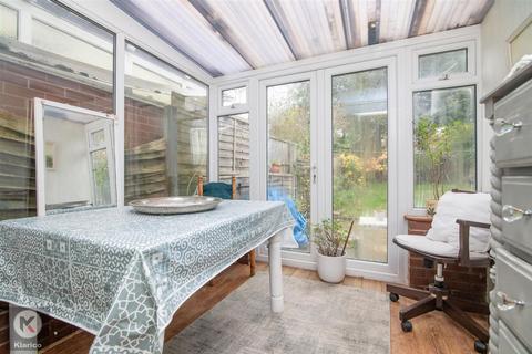 35 Fallowfield Avenue, Hall Green, Birmingham, B28 0NN