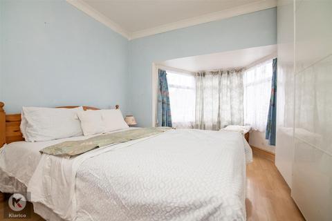35 Fallowfield Avenue, Hall Green, Birmingham, B28 0NN