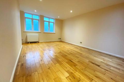 2 bedroom flat to rent, Bluepoint Court, Harrow HA1