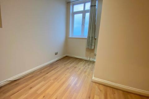 2 bedroom flat to rent, Bluepoint Court, Harrow HA1