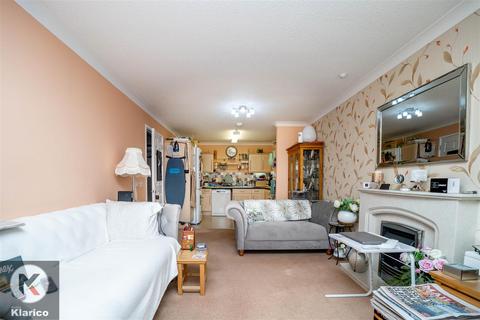 2 bedroom flat for sale, Westhall Court, Sheldon Heath Road, Birmingham B26