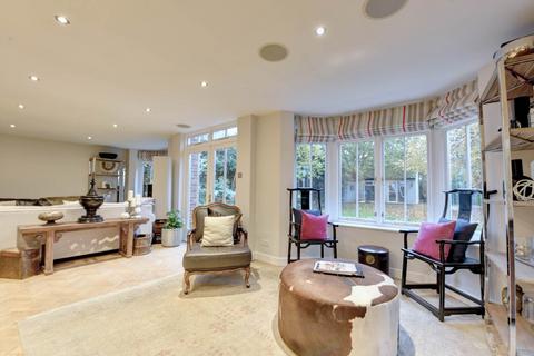 4 bedroom detached house to rent, St Andrews Road, Henley On Thames