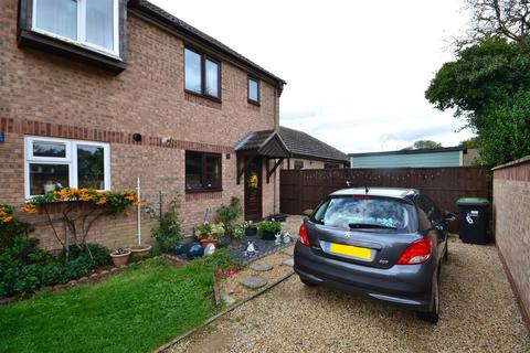 2 bedroom semi-detached house to rent, Old School Close, Ely CB7