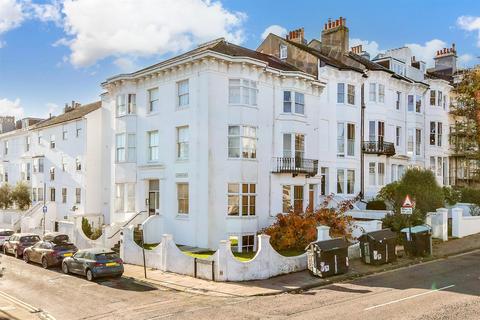 2 bedroom flat for sale, Buckingham Place, Brighton, East Sussex