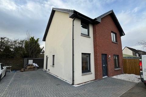 4 bedroom detached house to rent, 15b High Street, Auchterarder, PH3 1DB