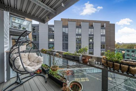 1 bedroom flat for sale, Bermondsey Square, London