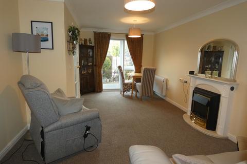 1 bedroom ground floor flat for sale, Hanbury Court, Thetford, IP24 3BF