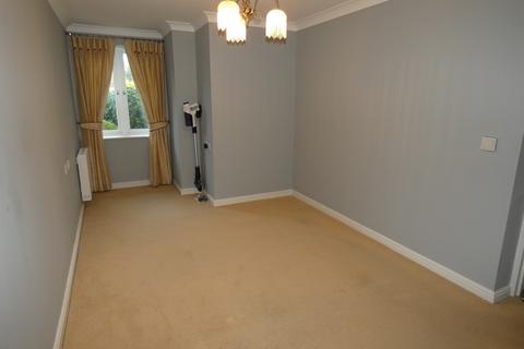 1 bedroom ground floor flat for sale, Hanbury Court, Thetford, IP24 3BF