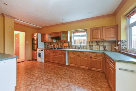 2 bedroom semi-detached house for sale, Noreuil Road, Petersfield, Hampshire