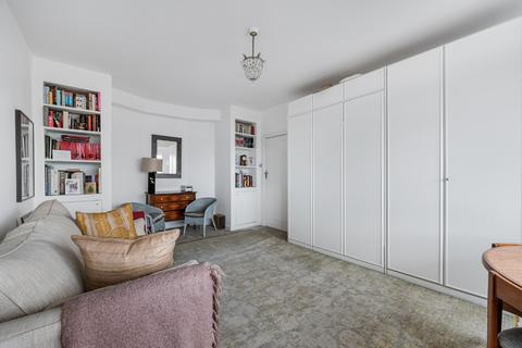 undefined, Barton Court, Barons Court Road, W14