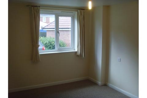 1 bedroom flat to rent, Cavalier Close, Bridgwater TA6