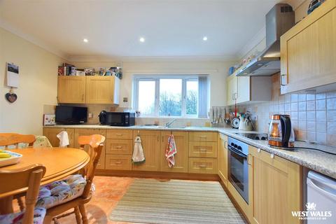 2 bedroom semi-detached house for sale, Maes Yr Yrfa, Crymych