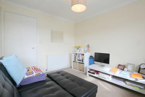 1 bedroom apartment to rent, Battersea Park Road, London SW11