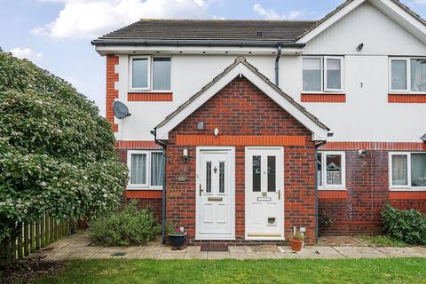 2 bedroom ground floor flat for sale, Wolfe Close, Christchurch BH23