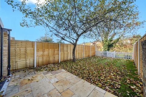57 Victor Road, London, NW10 5XB