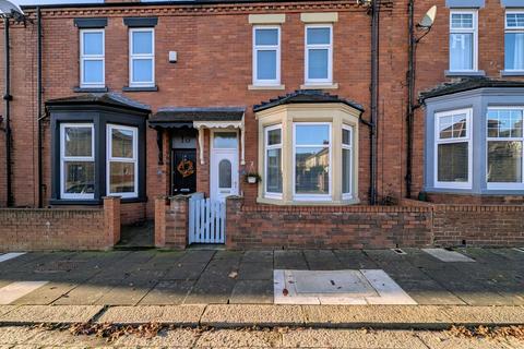 3 bedroom terraced house for sale, Banbury Terrace, South Shields, NE33