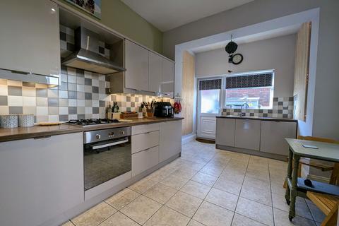 3 bedroom terraced house for sale, Banbury Terrace, South Shields, NE33