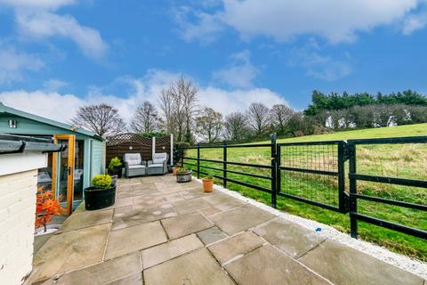 2 bedroom semi-detached bungalow for sale, Greentop, Pudsey