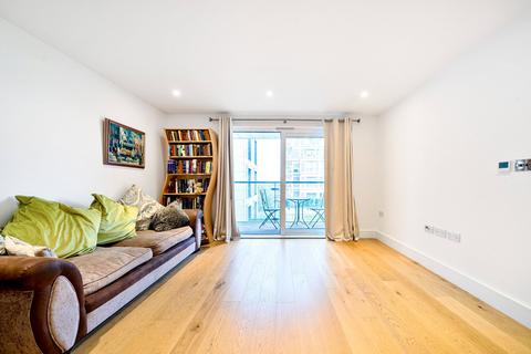 2 bedroom flat for sale, Skerne Road, Kingston Upon Thames, KT2