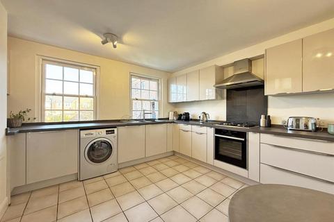 3 bedroom townhouse for sale, Cornmill Square, Shrewsbury