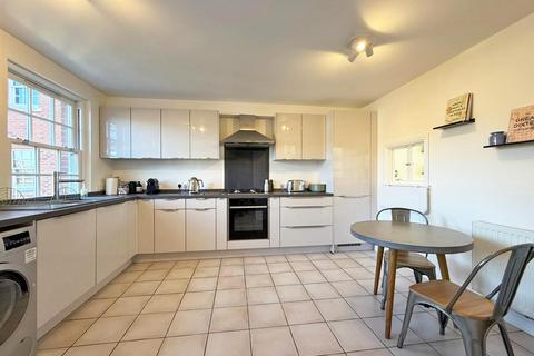 3 bedroom townhouse for sale, Cornmill Square, Shrewsbury