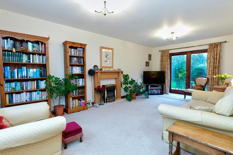 4 bedroom house for sale, Talbot Gardens, Ellesmere