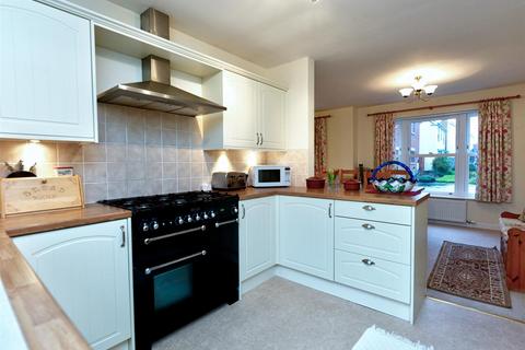 4 bedroom house for sale, Talbot Gardens, Ellesmere