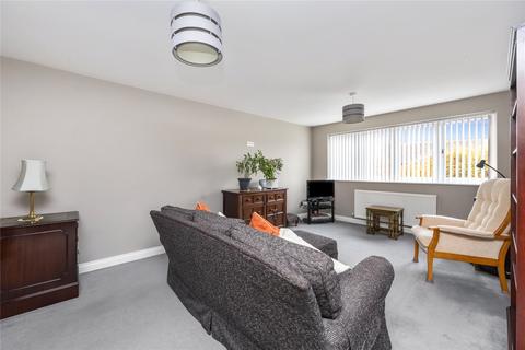 2 bedroom flat for sale, Woodlands Avenue, Rustington, Littlehampton, West Sussex, BN16