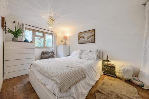 3 bedroom terraced house for sale, Aylesbury,  Buckinghamshire,  HP20