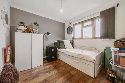 3 bedroom terraced house for sale, Aylesbury,  Buckinghamshire,  HP20