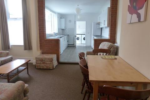 7 bedroom end of terrace house to rent, Filton Avenue, Horfield