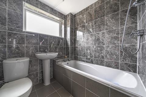 12a Ashley Way, West End, Woking, GU24 9NJ