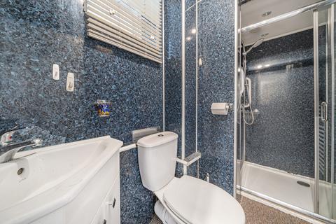 12a Ashley Way, West End, Woking, GU24 9NJ
