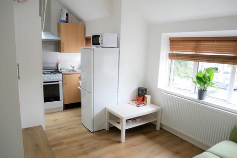 1 bedroom flat to rent, Kingsley Road, Hounslow TW3