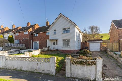 2 bedroom end of terrace house for sale, Ravenswood Drive, Woodingdean, Brighton BN2